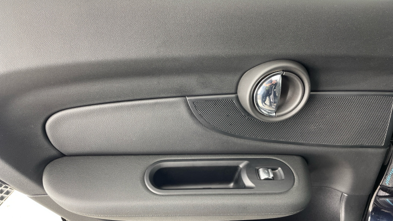 MINI Clubman 1.5 Cooper Sport 6dr Auto Petrol Estate